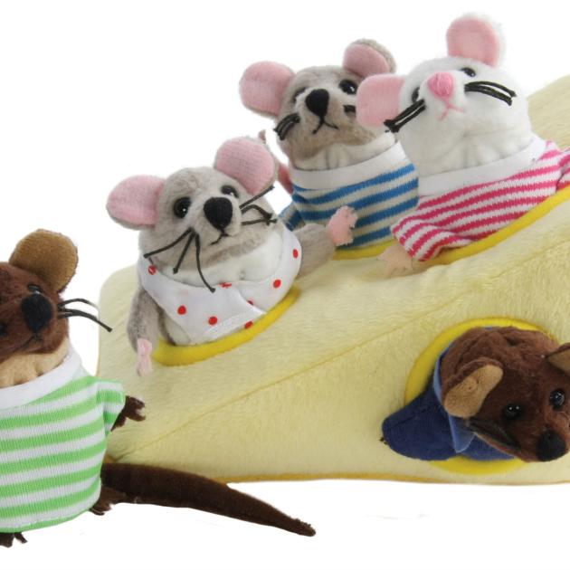 Mice in Cheese House